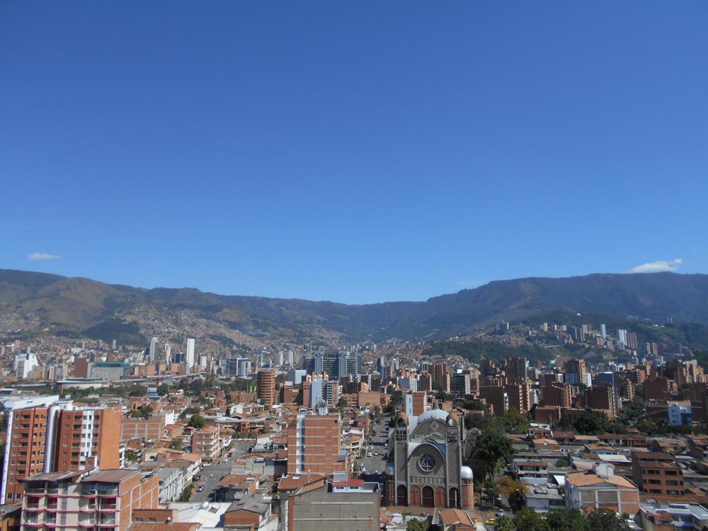 San Peter Suites Medellin Exterior photo