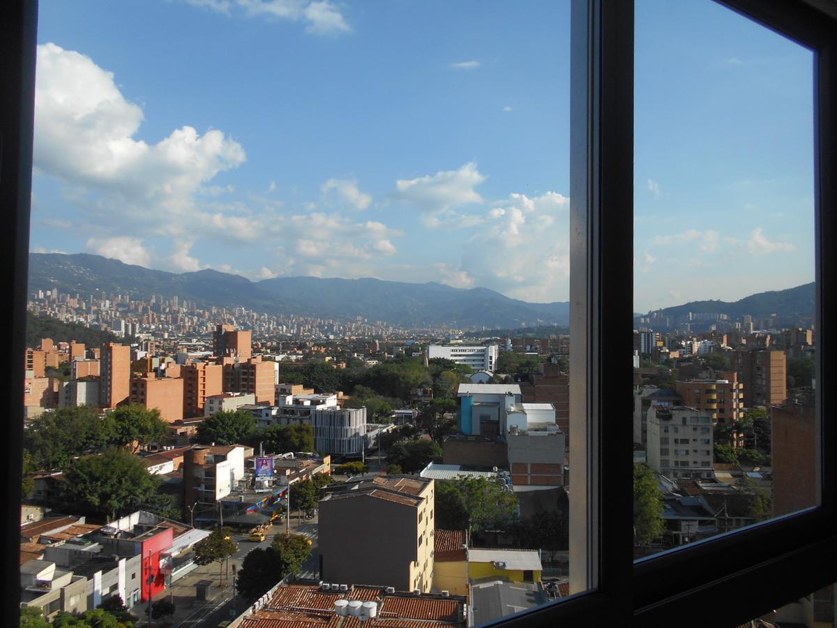 San Peter Suites Medellin Exterior photo
